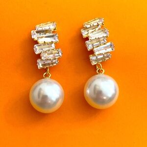 NEW Crystals & Faux Pearl Post Pierced Earrings